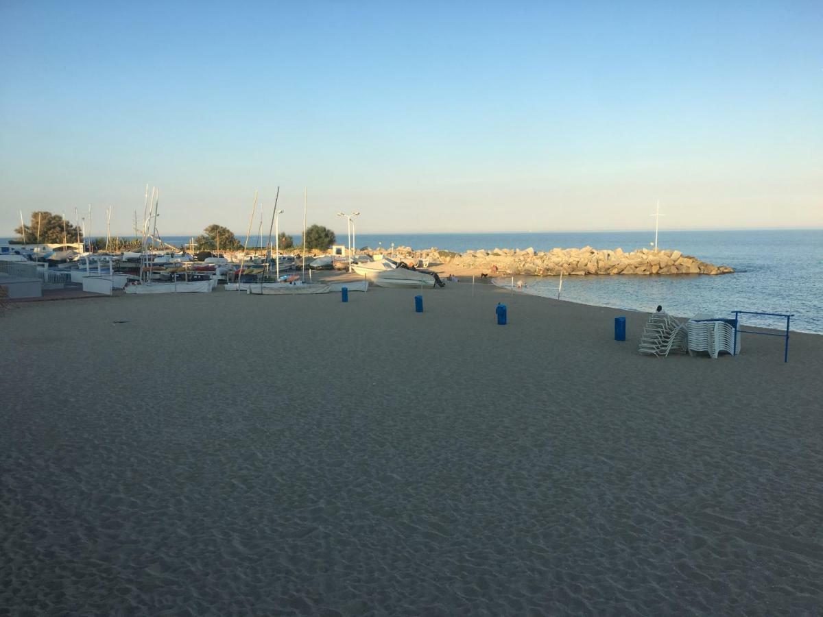 Vilamarlux I Vilassar De Mar Luaran gambar